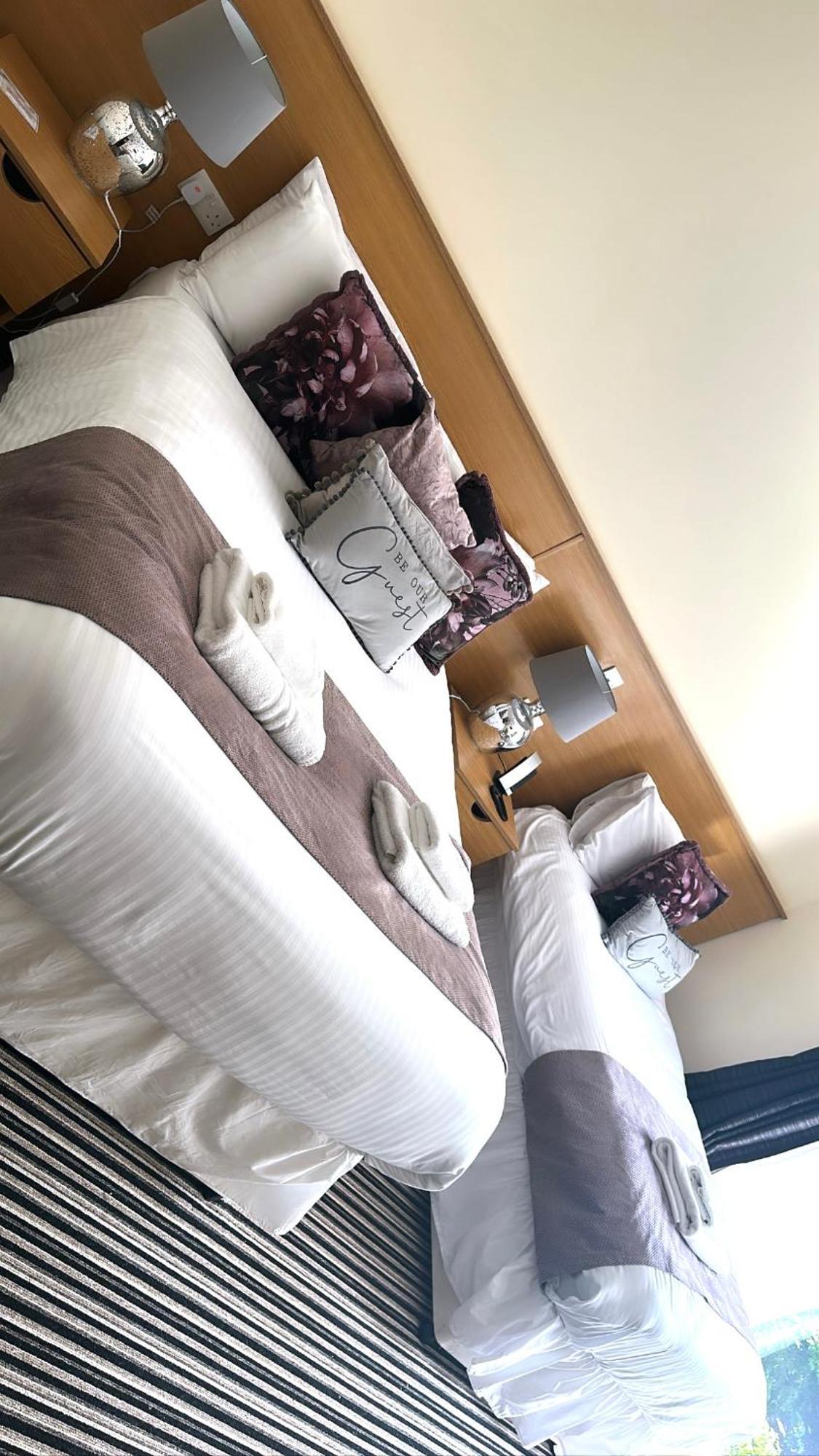 The Hedges Hotel Stranocum Экстерьер фото